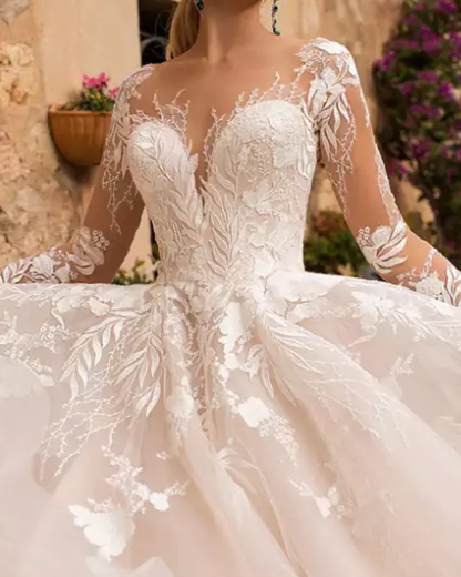 Floral Appliques Long Sleeve Wedding Dress