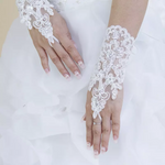 Floral Embroidery Fingerless Wedding Gloves