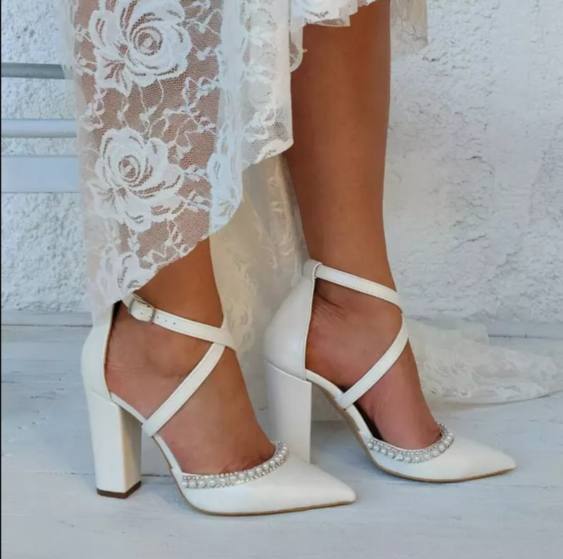 Chunk Synthetic Leather Pearl Strap Wedding Shoes